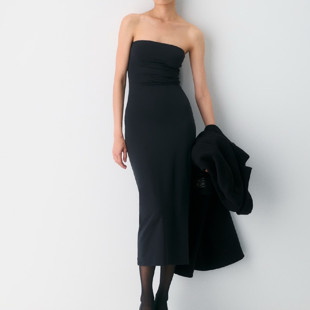 Aritzia bodycon Black Strapless Dress